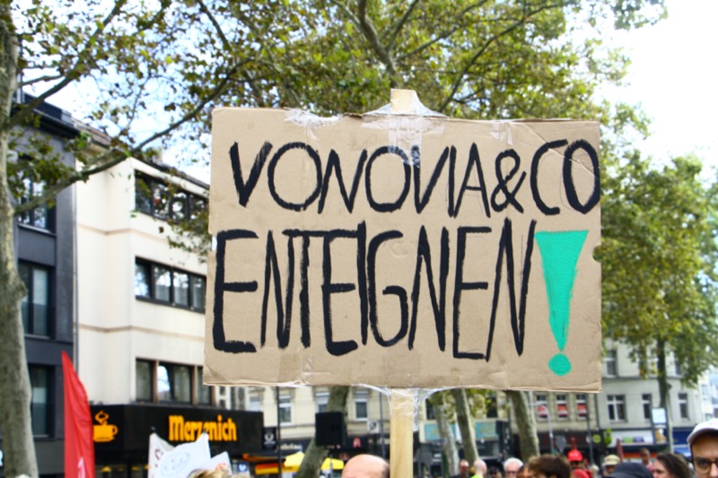 otos ©Helmut Nick vom Chlodwigplatz am 27.09.2026 - Bündnis für bezahlbares Wohnen in Köln