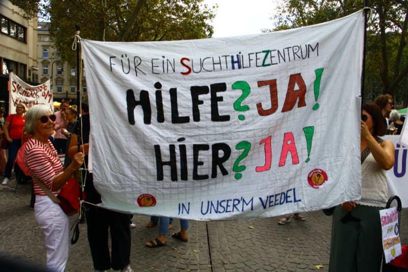 otos ©Helmut Nick vom Chlodwigplatz am 27.09.2026 - Bündnis für bezahlbares Wohnen in Köln